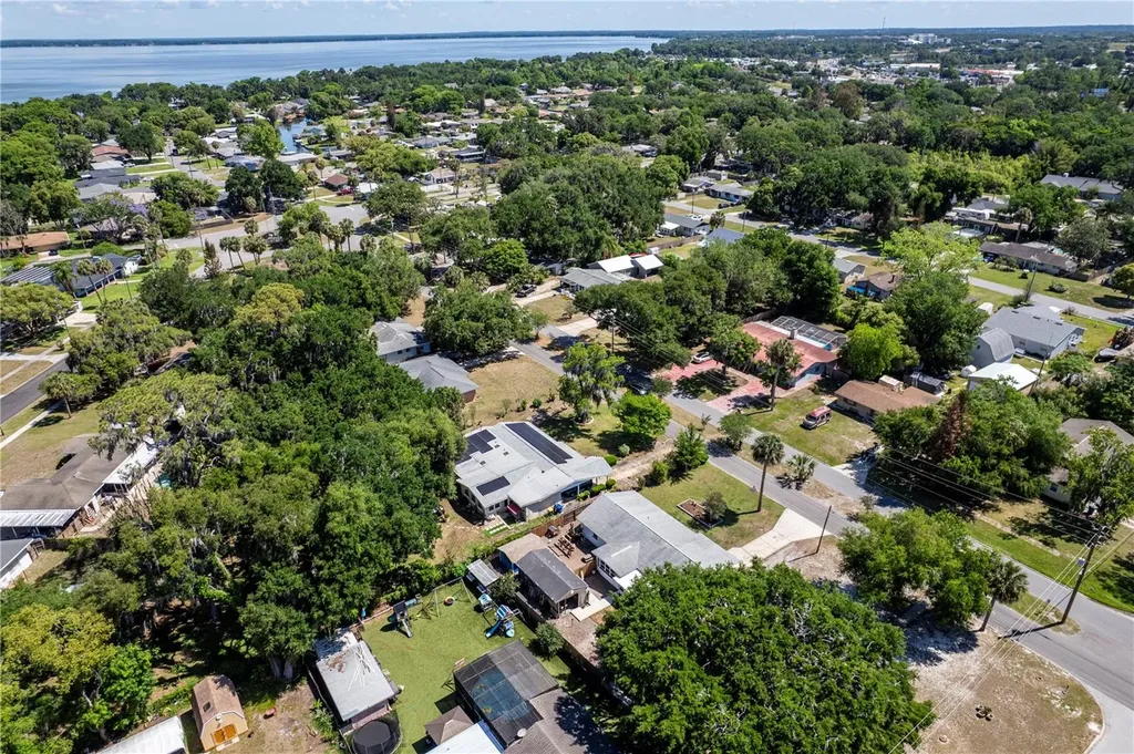 1207 Orange Avenue Tavares FL 32778
