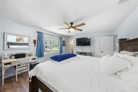 1207 Orange Avenue Tavares FL 32778