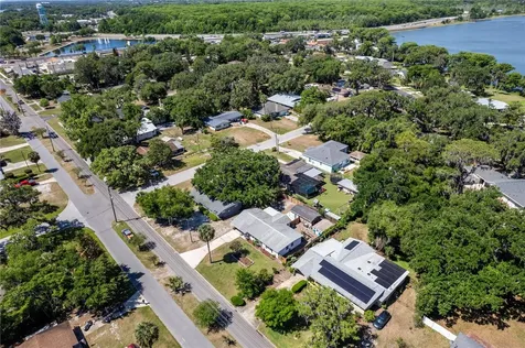 1207 Orange Avenue Tavares FL 32778