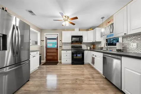1207 Orange Avenue Tavares FL 32778