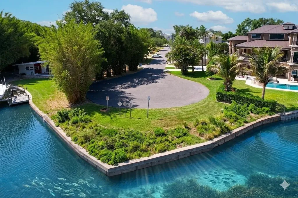 105 Peterson Lane Palm Harbor FL 34683