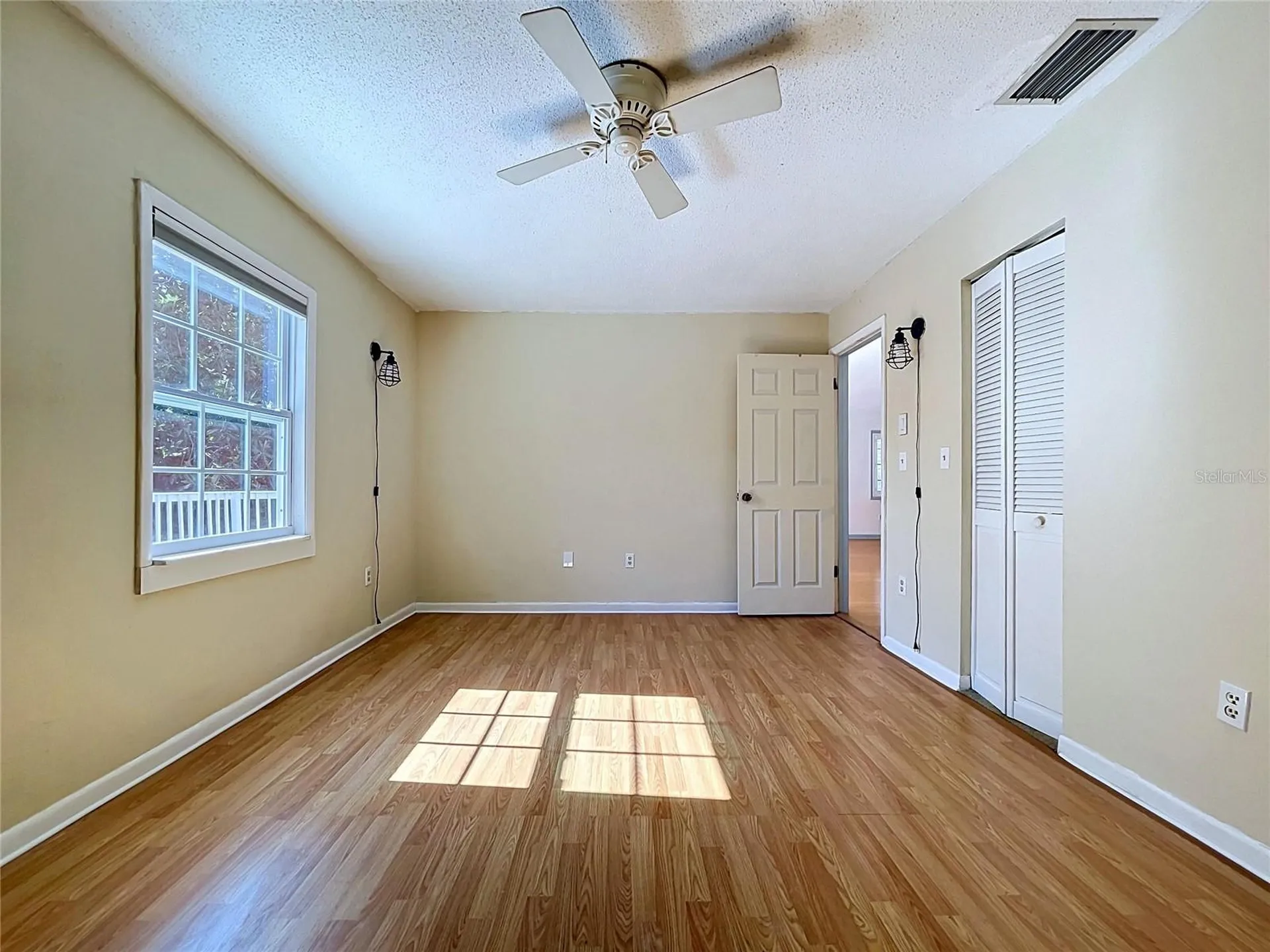 105 Peterson Lane Palm Harbor FL 34683