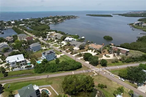 105 Peterson Lane Palm Harbor FL 34683