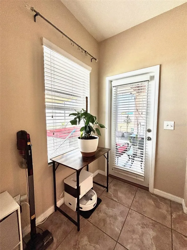 613 Wabash Breeze Circle Ruskin FL 33570