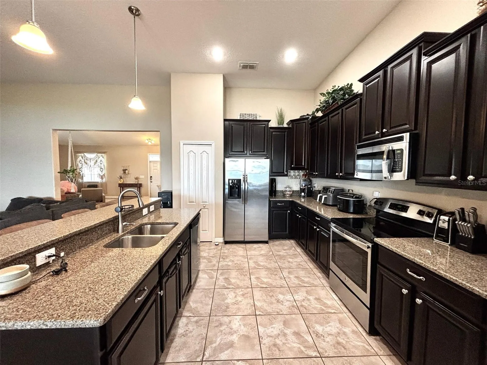 613 Wabash Breeze Circle Ruskin FL 33570