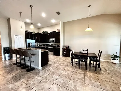 613 Wabash Breeze Circle Ruskin FL 33570