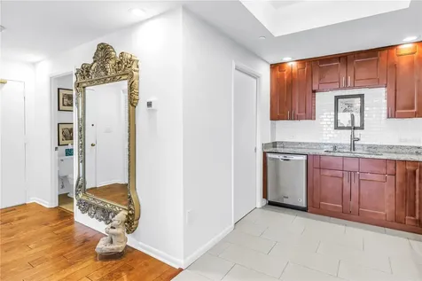 1 Beach Drive SE St Petersburg FL 33701
