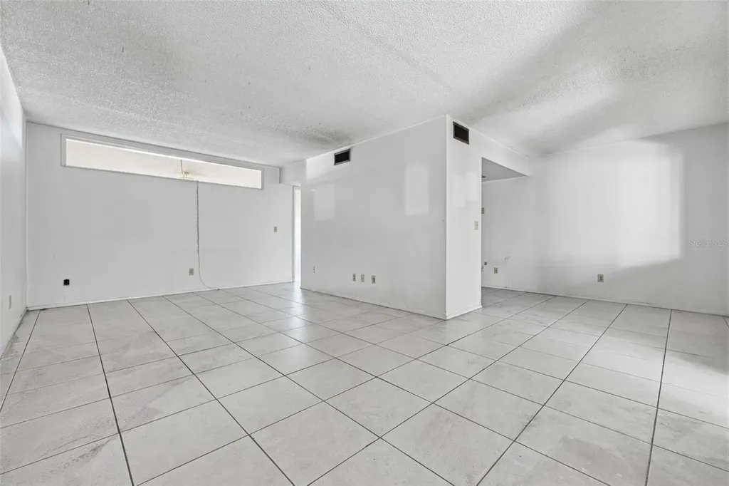 3100 Hartford Street N St Petersburg FL 33713