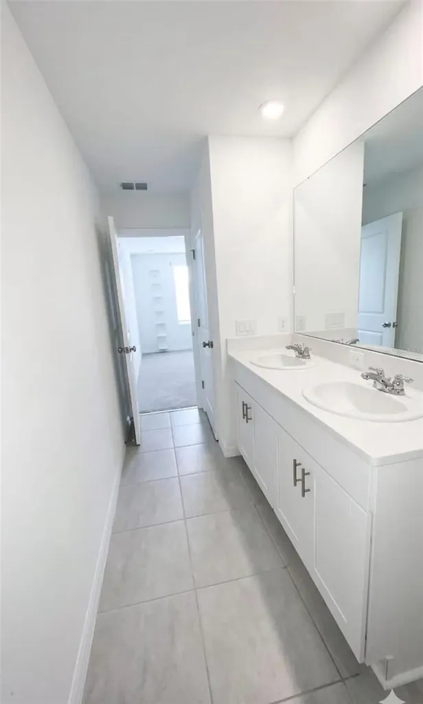3064 Skyline Loop Kissimmee FL 34758