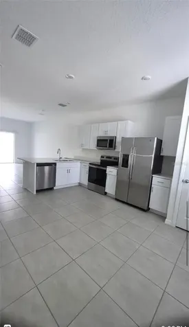 3064 Skyline Loop Kissimmee FL 34758