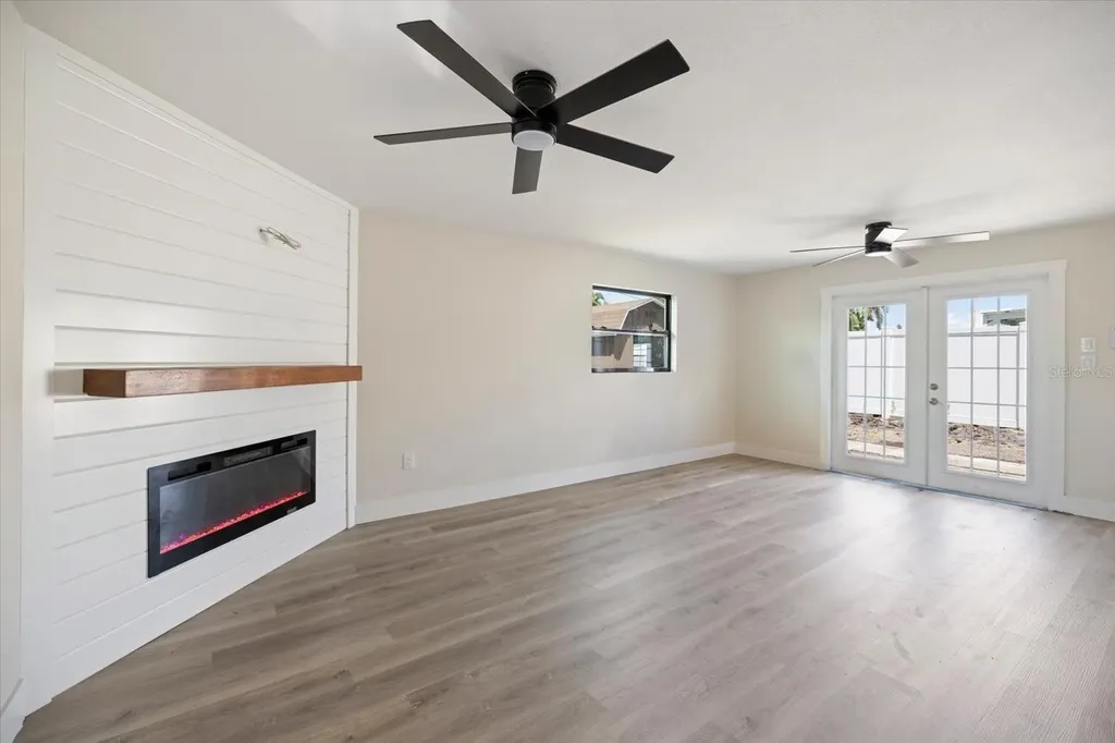 11014 58th Street N Pinellas Park FL 33782