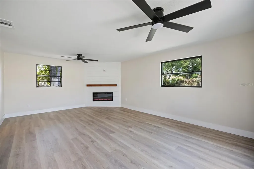 11014 58th Street N Pinellas Park FL 33782