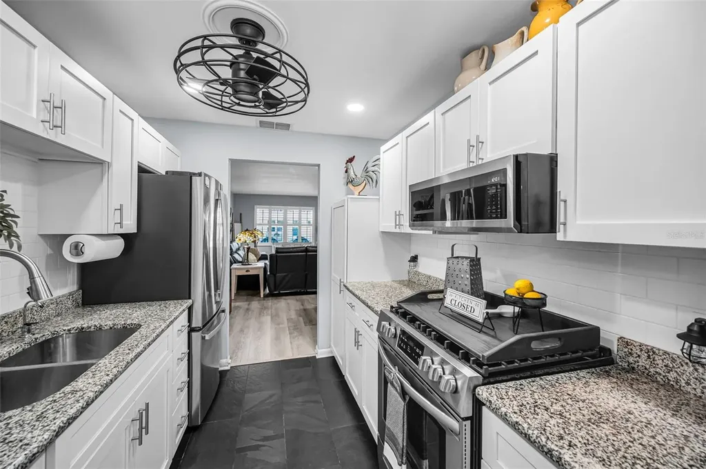 5216 81st Street N St Petersburg FL 33709