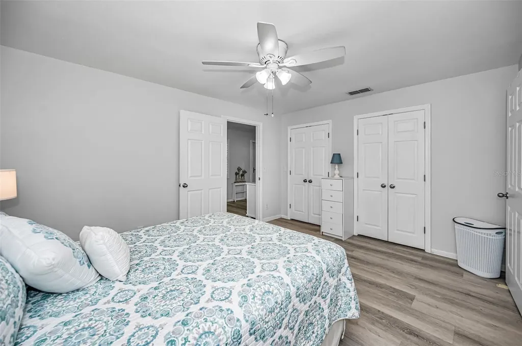 5216 81st Street N St Petersburg FL 33709
