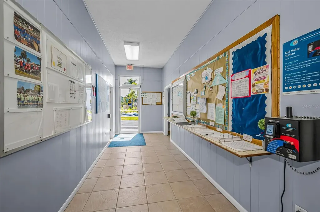 5216 81st Street N St Petersburg FL 33709