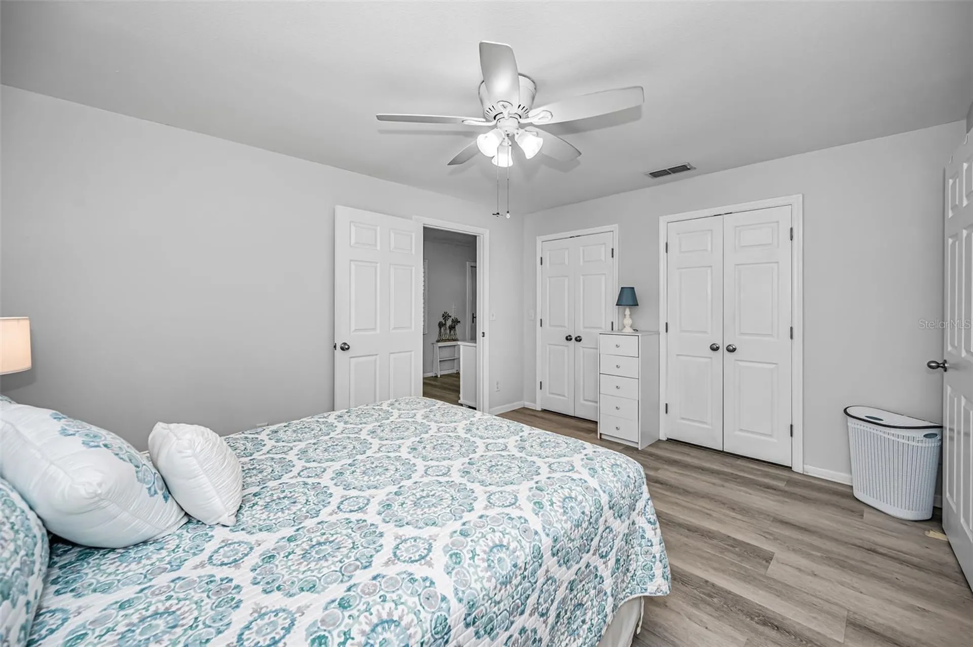 5216 81st Street N St Petersburg FL 33709
