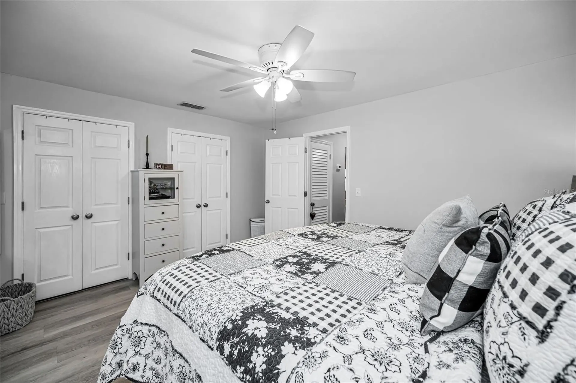 5216 81st Street N St Petersburg FL 33709
