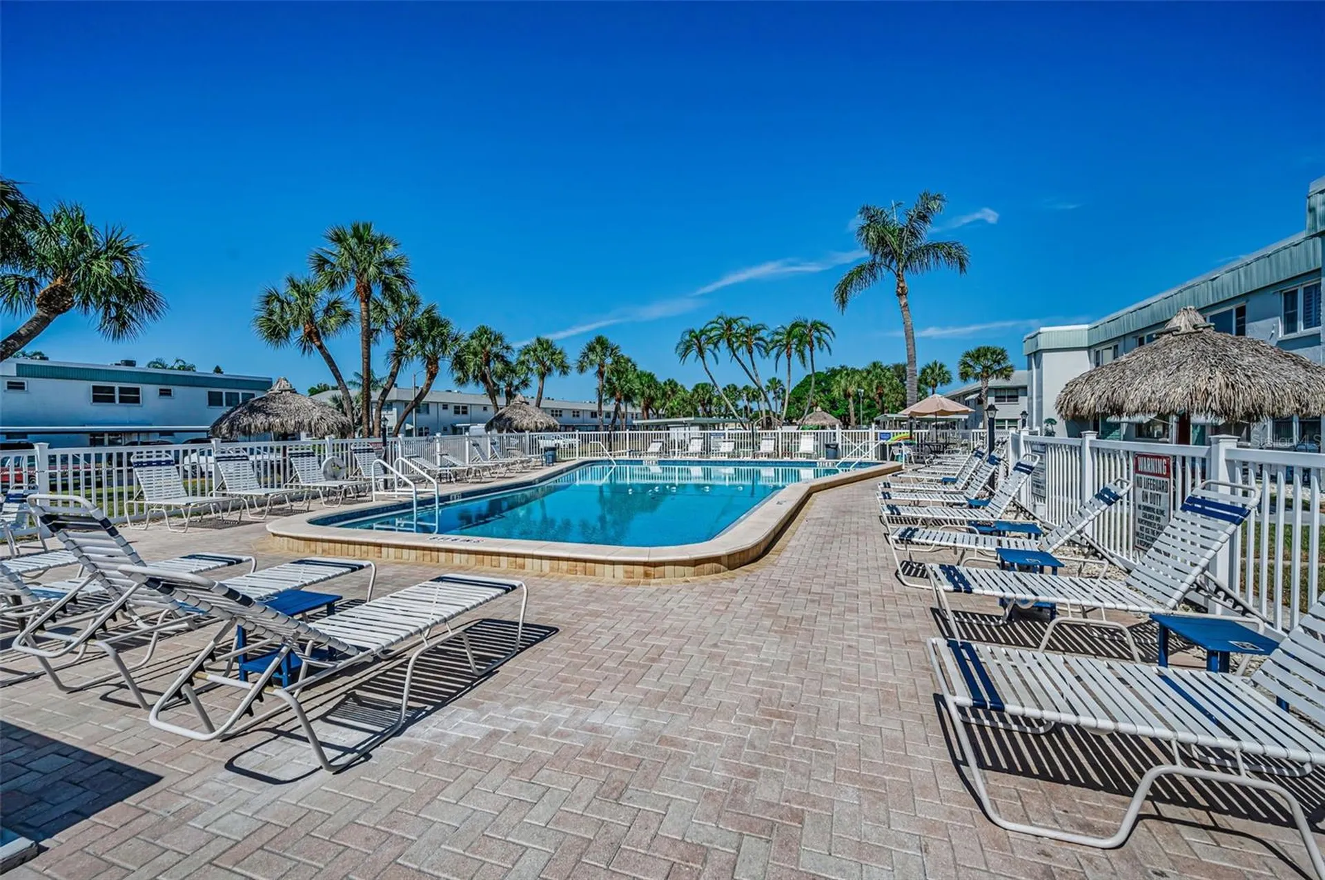 5216 81st Street N St Petersburg FL 33709