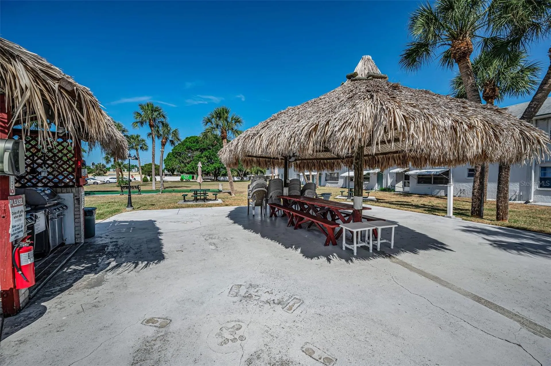5216 81st Street N St Petersburg FL 33709