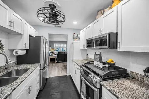 5216 81st Street N St Petersburg FL 33709