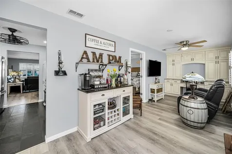 5216 81st Street N St Petersburg FL 33709