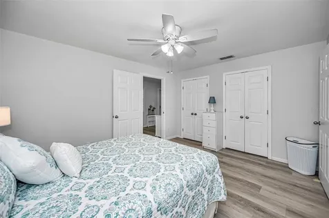 5216 81st Street N St Petersburg FL 33709