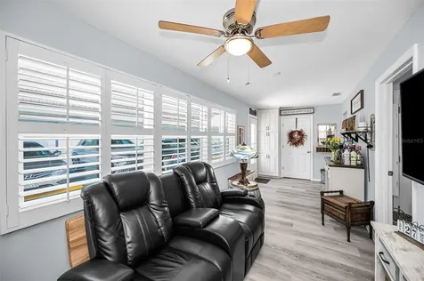 5216 81st Street N St Petersburg FL 33709