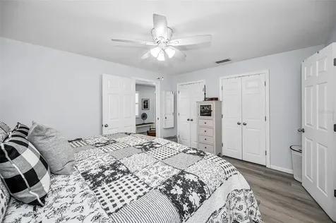 5216 81st Street N St Petersburg FL 33709