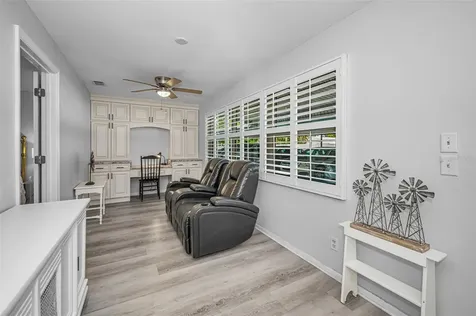 5216 81st Street N St Petersburg FL 33709