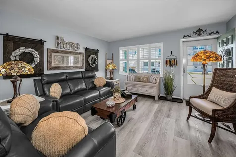 5216 81st Street N St Petersburg FL 33709