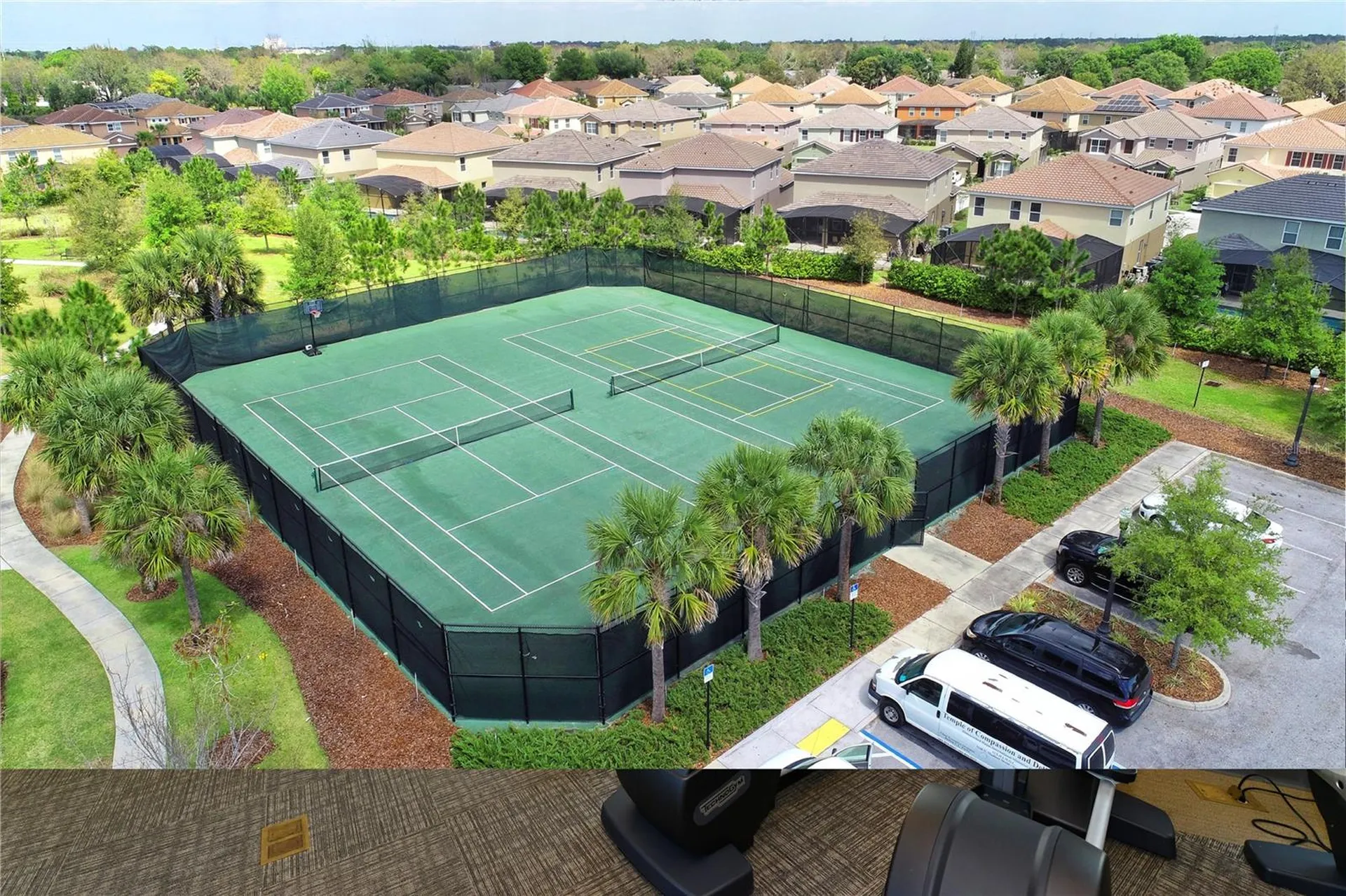 1307 Oak Crest Street Davenport FL 33837