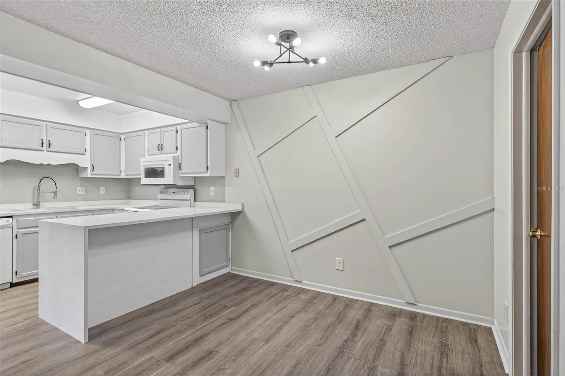 1670 S Park Avenue Titusville FL 32780