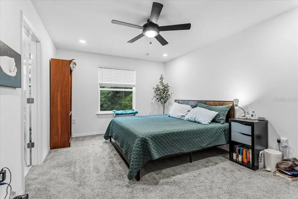 12504 NW 7th Place Newberry FL 32669