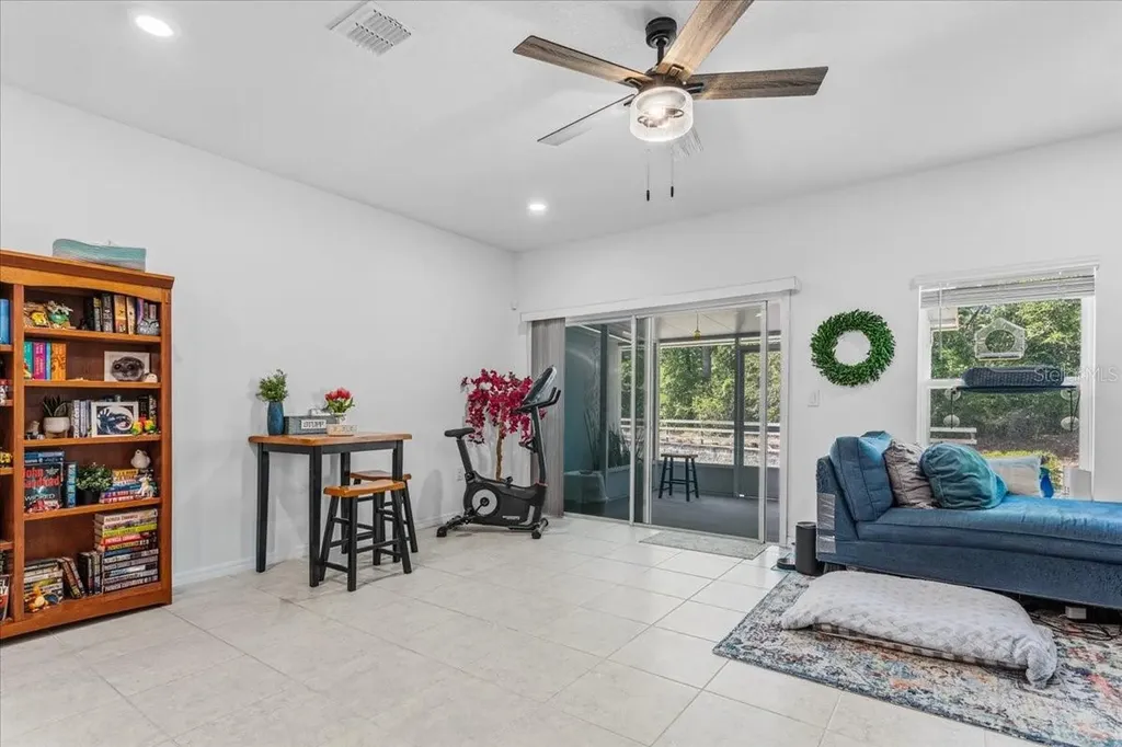 12504 NW 7th Place Newberry FL 32669