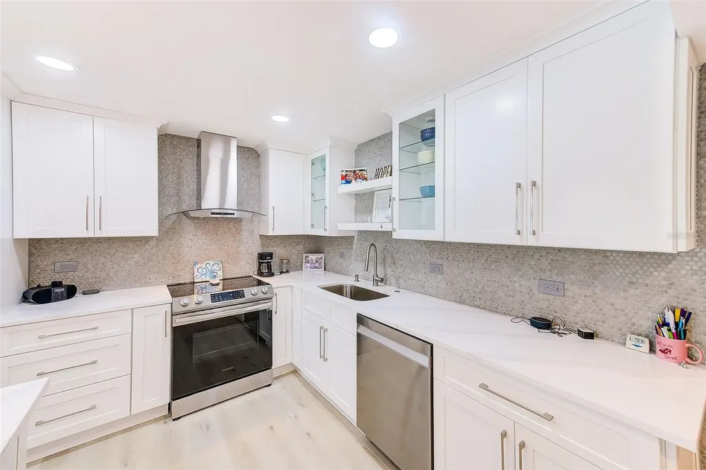7930 Sun Island Drive S South Pasadena FL 33707