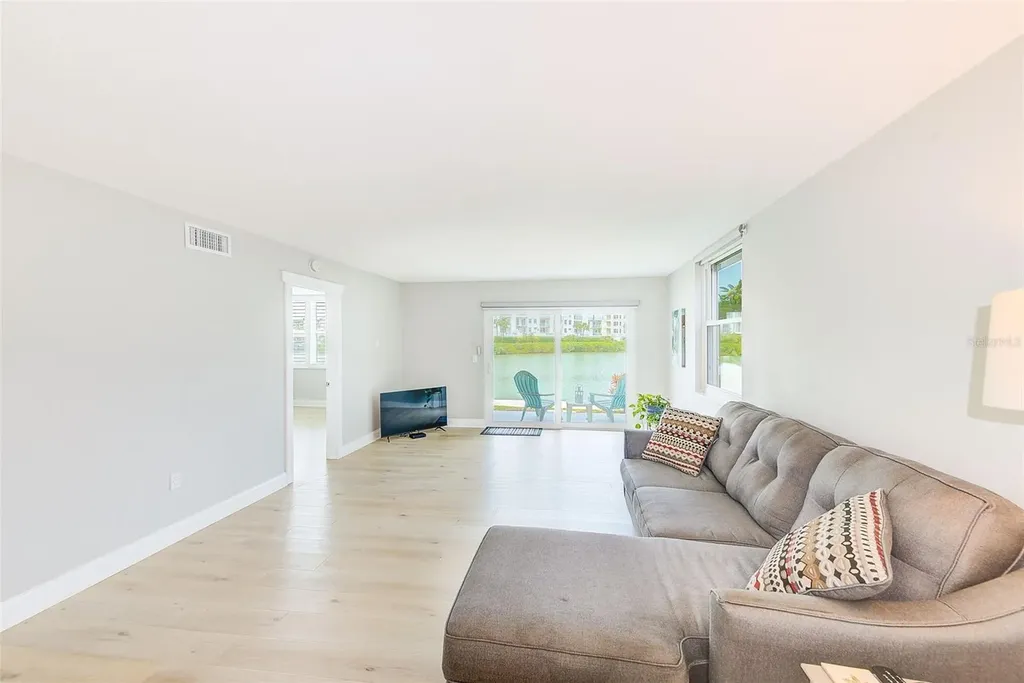 7930 Sun Island Drive S South Pasadena FL 33707