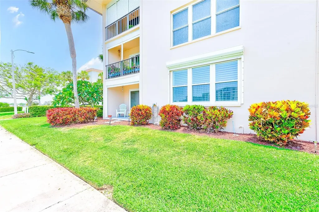 7930 Sun Island Drive S South Pasadena FL 33707