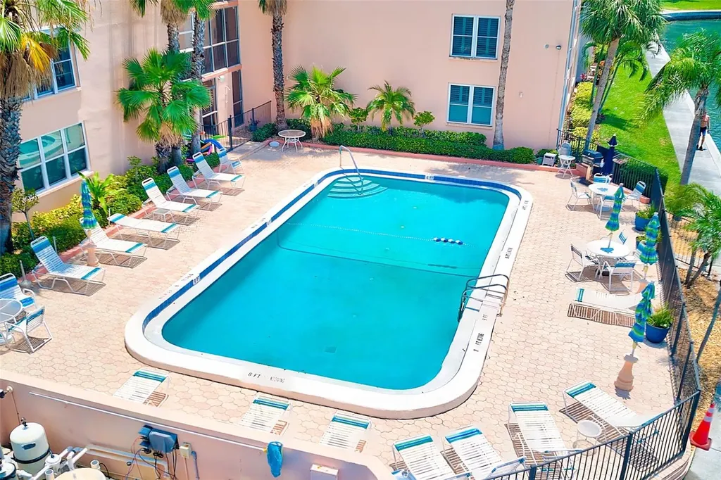 7930 Sun Island Drive S South Pasadena FL 33707