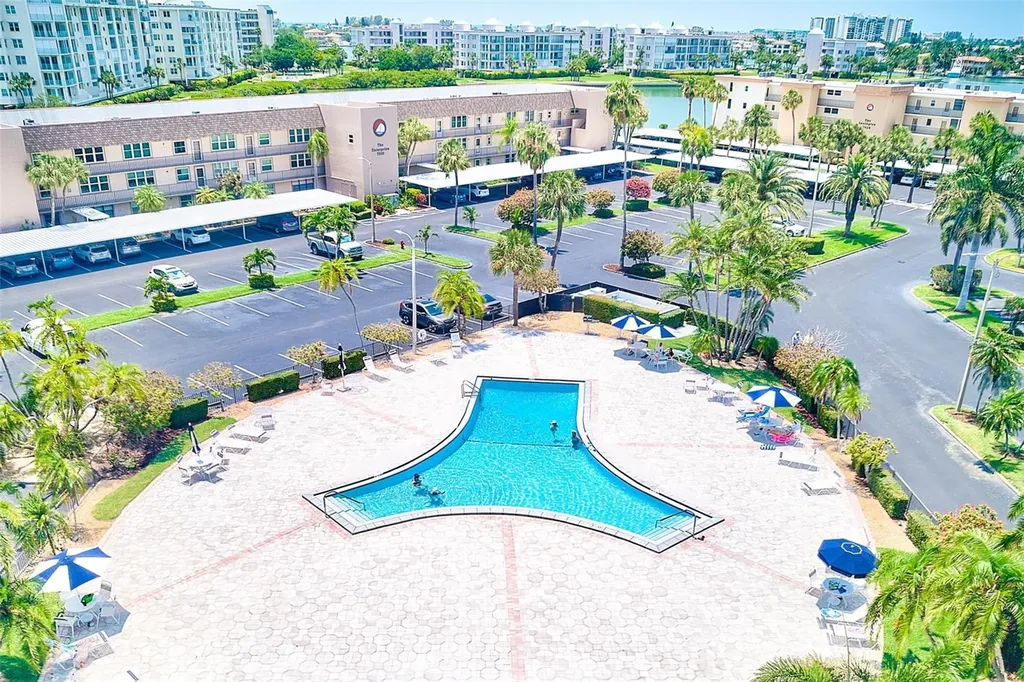 7930 Sun Island Drive S South Pasadena FL 33707