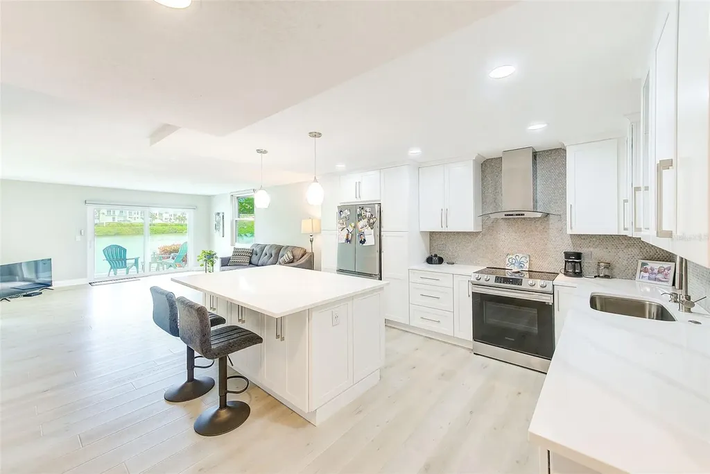 7930 Sun Island Drive S South Pasadena FL 33707