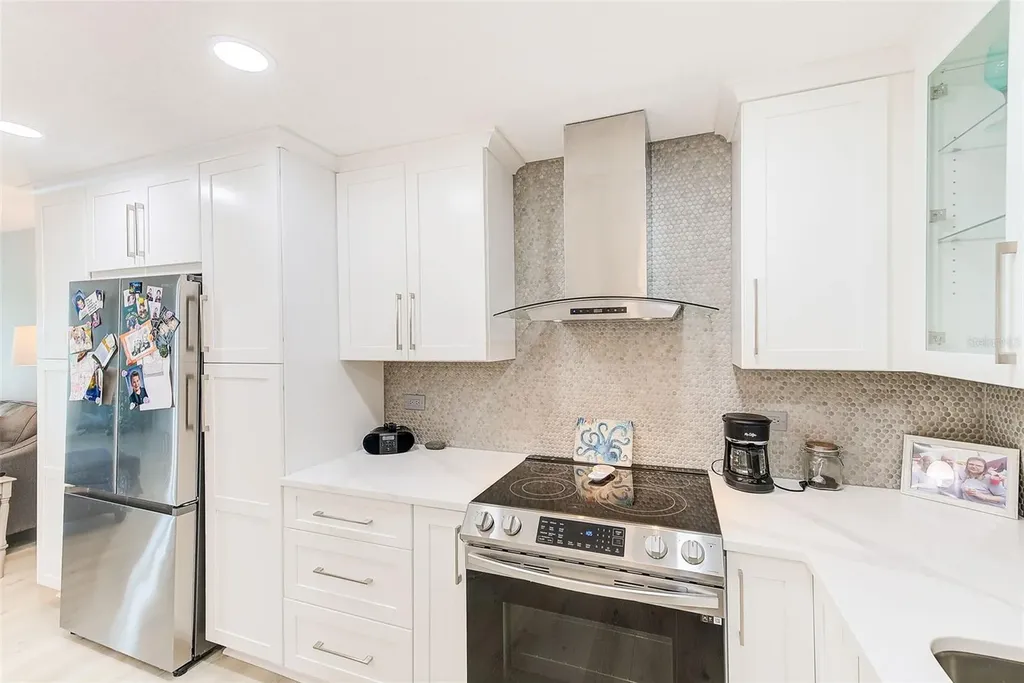7930 Sun Island Drive S South Pasadena FL 33707