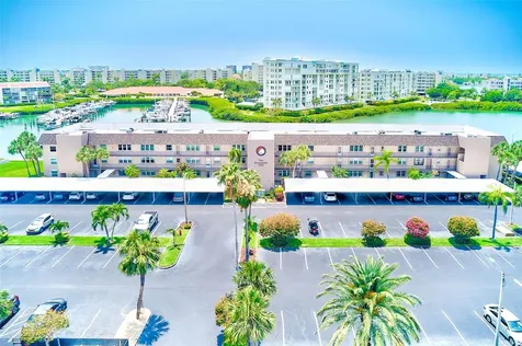 7930 Sun Island Drive S South Pasadena FL 33707