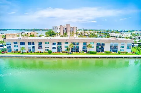 7930 Sun Island Drive S South Pasadena FL 33707