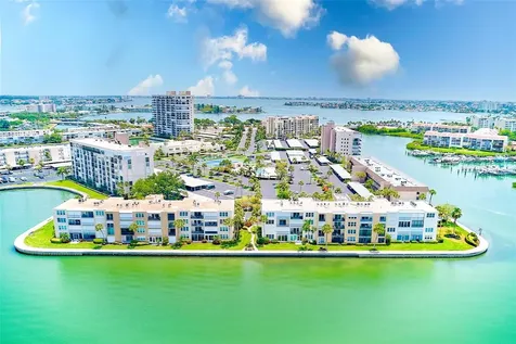 7930 Sun Island Drive S South Pasadena FL 33707