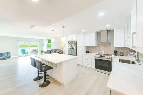 7930 Sun Island Drive S South Pasadena FL 33707