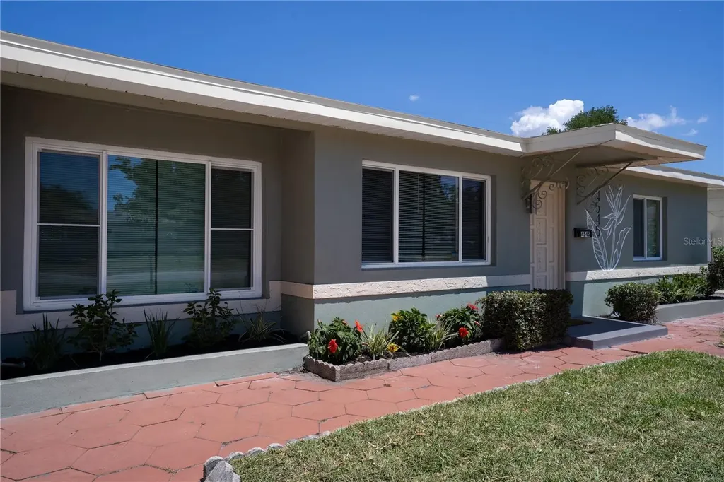 4545 25th Avenue N St Petersburg FL 33713