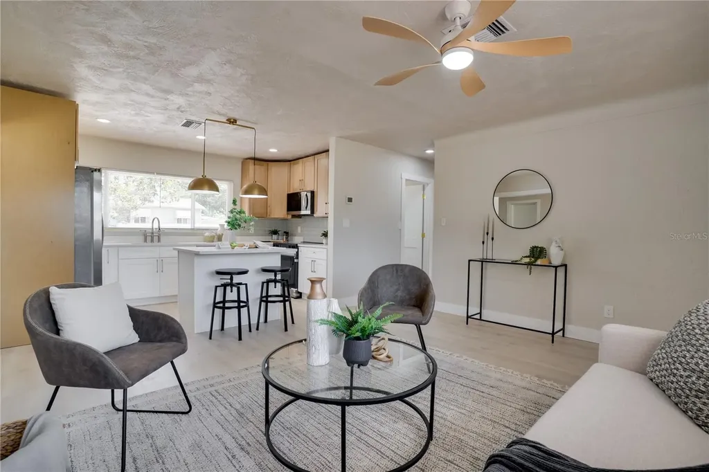 4545 25th Avenue N St Petersburg FL 33713