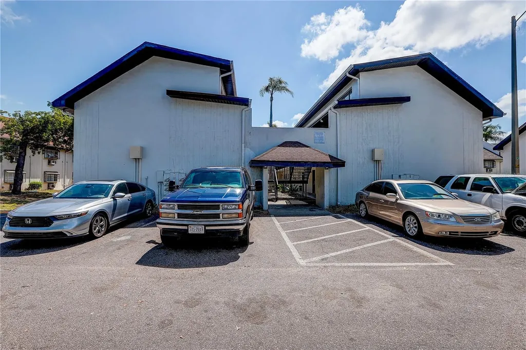 1262 E 113th Avenue Tampa FL 33612