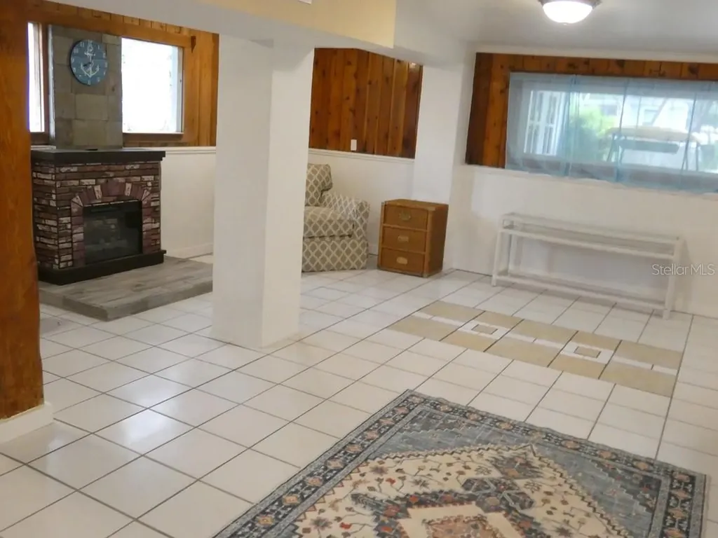 2215 S Hunt Point Crystal River FL 34429