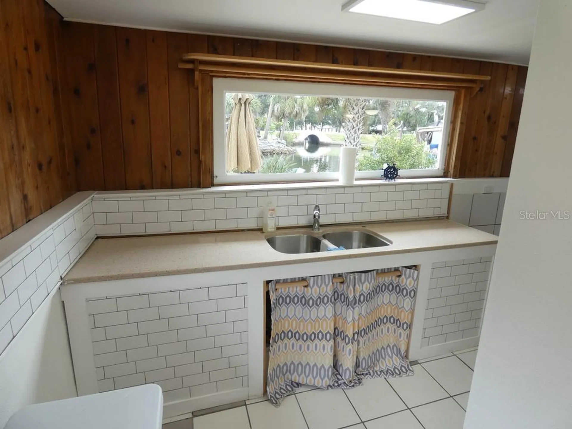 2215 S Hunt Point Crystal River FL 34429